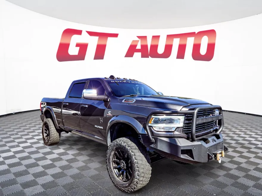 2022 Ram 3500 Laramie photo 1
