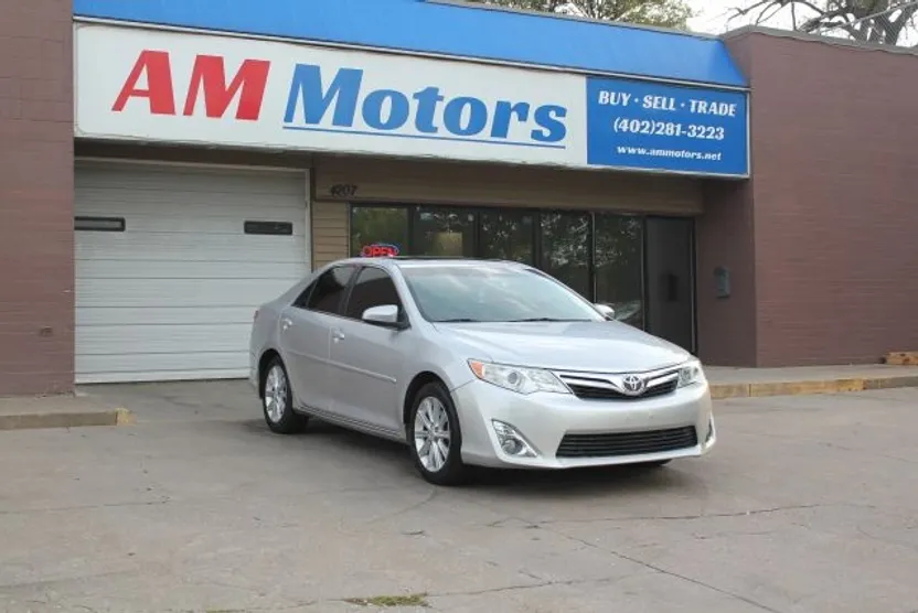 2012 Toyota Camry XLE photo 1