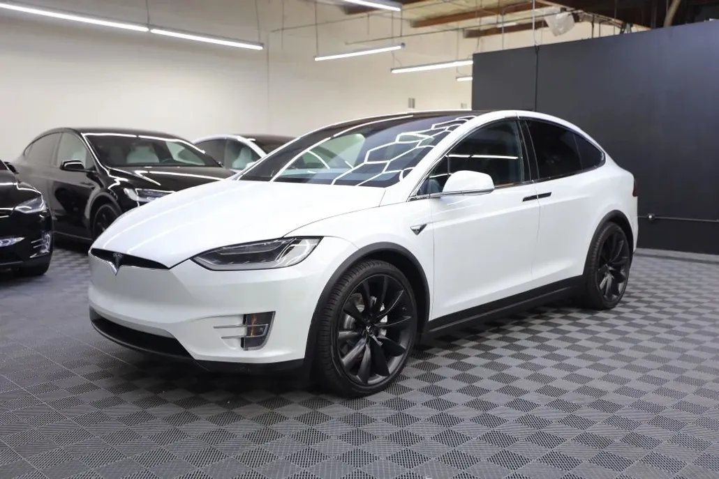 2018 Tesla Model X 75D photo 1