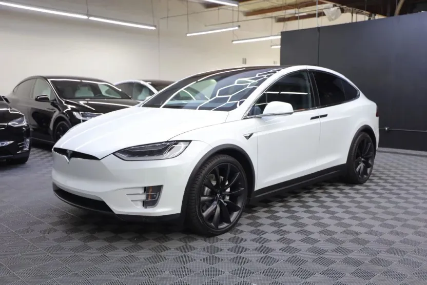 2018 Tesla Model X 75D photo 1