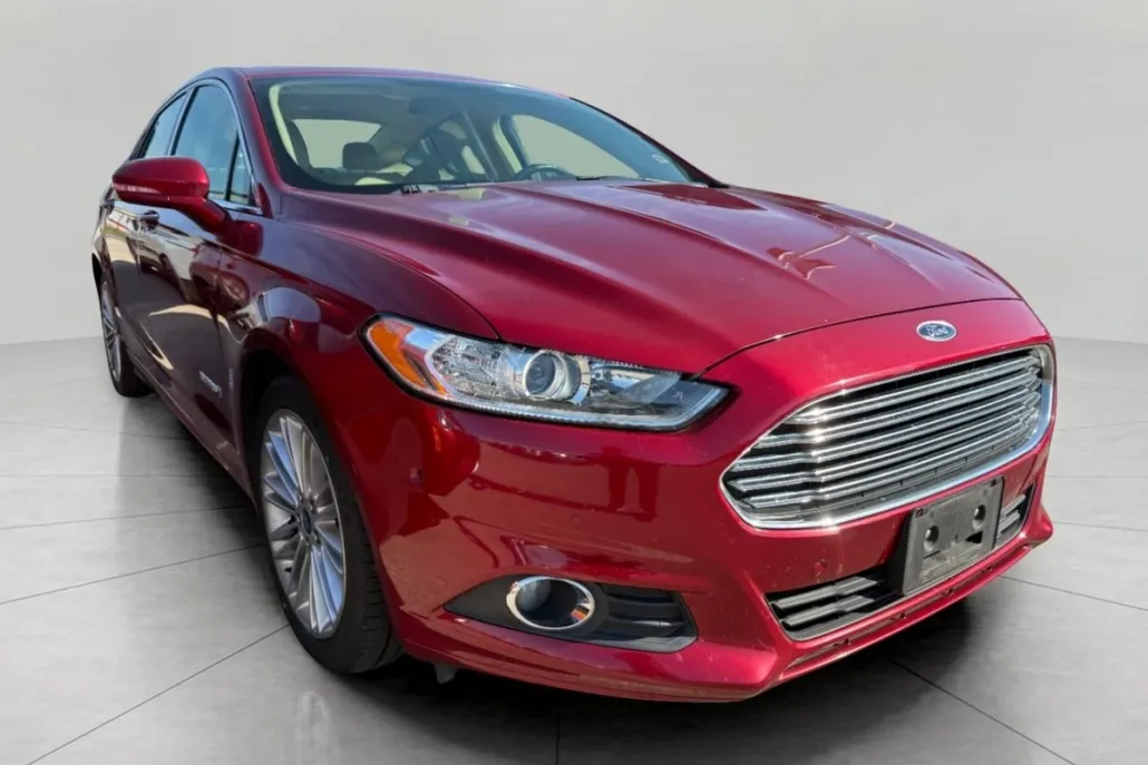 2014 Ford Fusion SE Hybrid photo 1