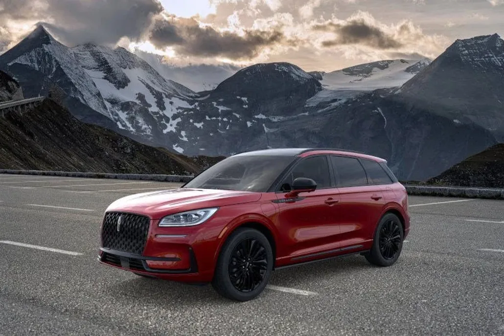 2025 Lincoln Corsair Grand Touring photo 1