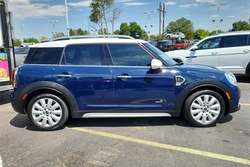 2019 Mini Countryman ALL4 S photo 1