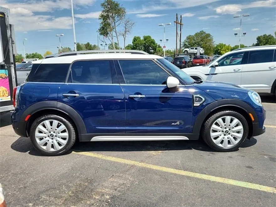 2019 Mini Countryman ALL4 S photo 1