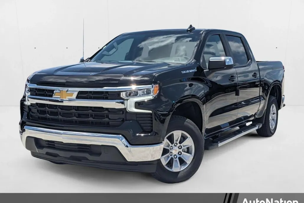 2025 Chevrolet Silverado 1500 LT photo 1