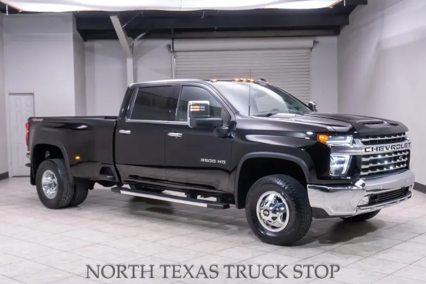 2023 Chevrolet Silverado 3500HD LTZ photo 1