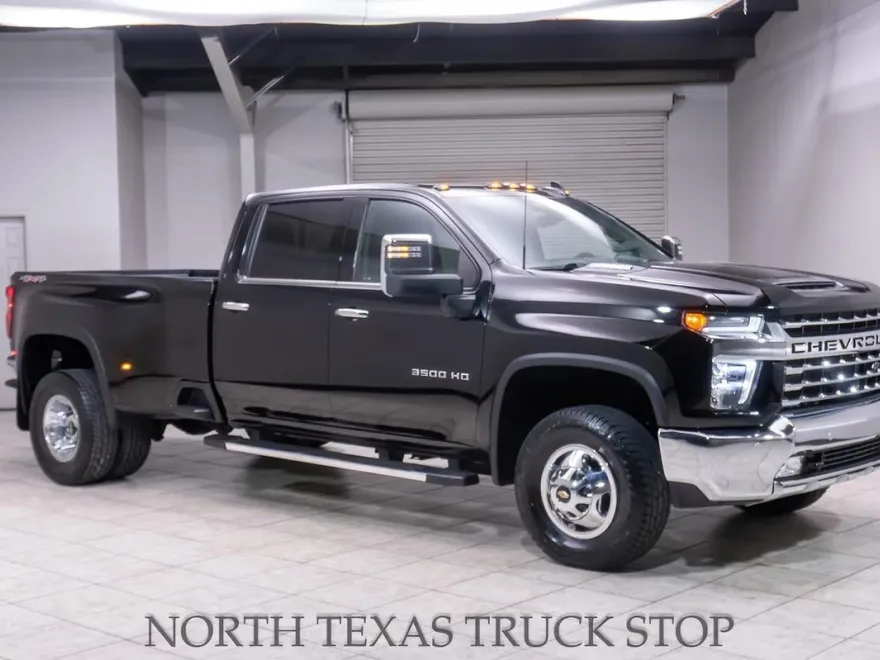 2023 Chevrolet Silverado 3500HD LTZ photo 1