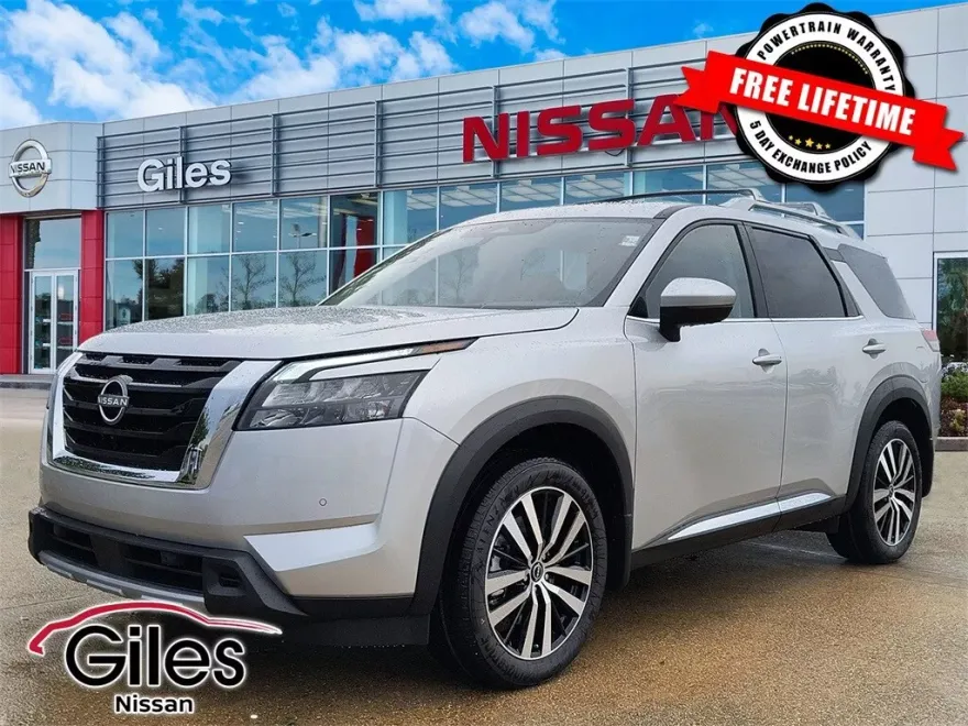 2025 Nissan Pathfinder Platinum photo 1