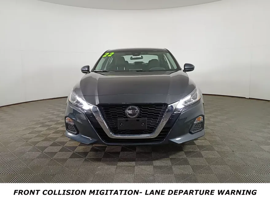 2022 Nissan Altima 2.5 SV photo 1