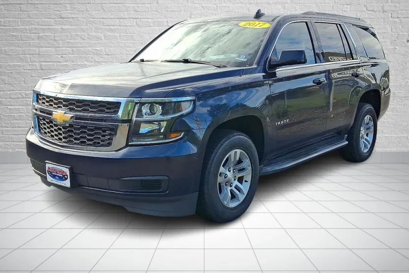 2017 Chevrolet Tahoe LS photo 1