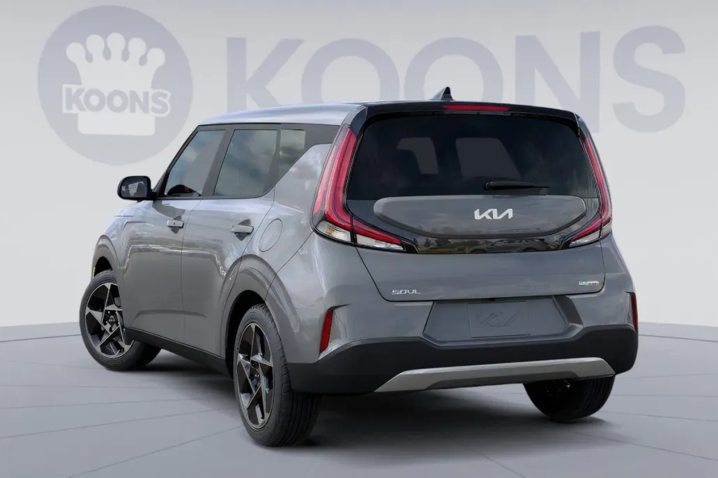2025 Kia Soul EX photo 1
