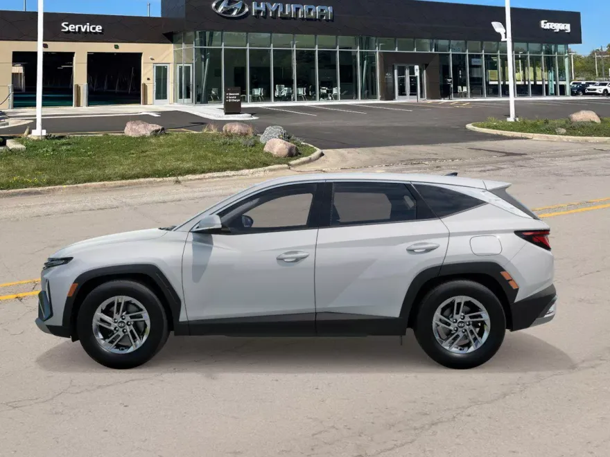 2026 Hyundai Tucson SE photo 1