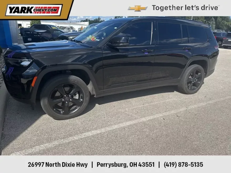 2023 Jeep Grand Cherokee Altitude photo 1