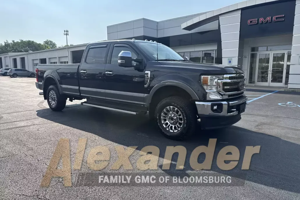 2022 Ford F-250 Lariat photo 1