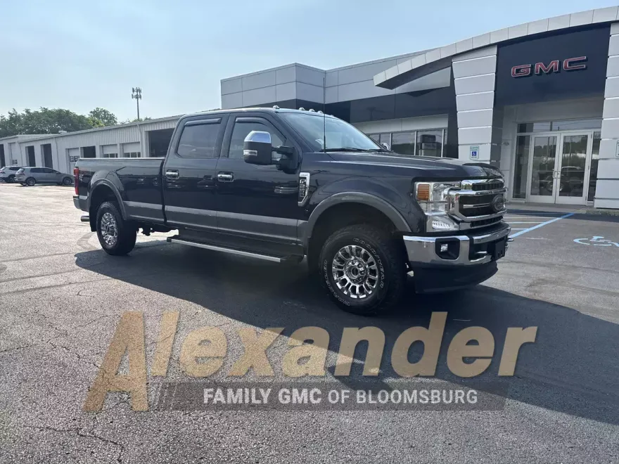 2022 Ford F-250 Lariat photo 1