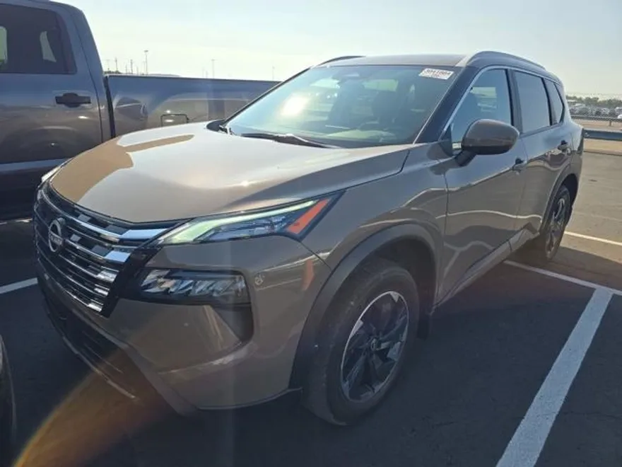 2024 Nissan Rogue SV photo 1