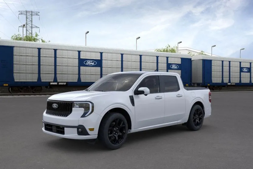 2025 Ford Maverick photo 1