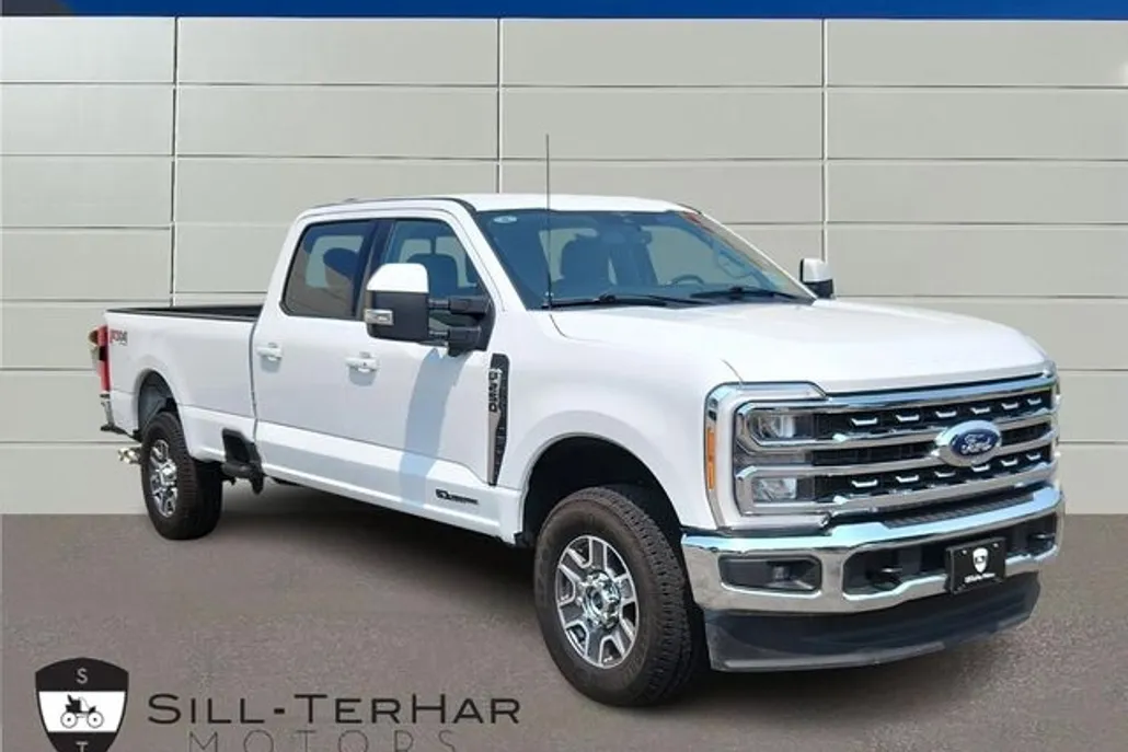 2023 Ford F-250 Lariat photo 1