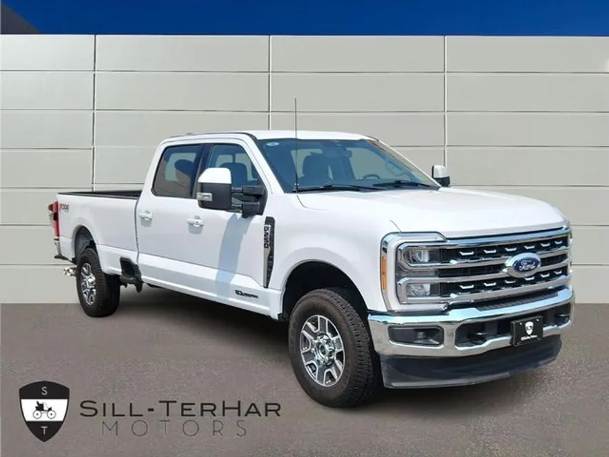 2023 Ford F-250 Lariat photo 1