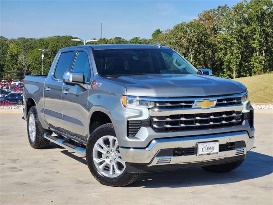 2026 Chevrolet Silverado 1500 LTZ photo 1