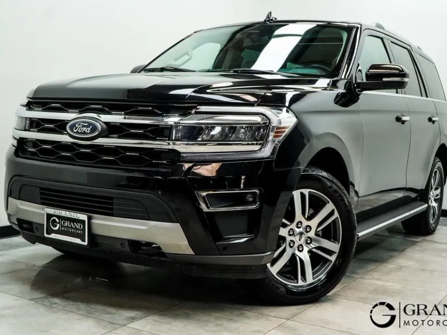 2022 Ford Expedition Limited photo 1