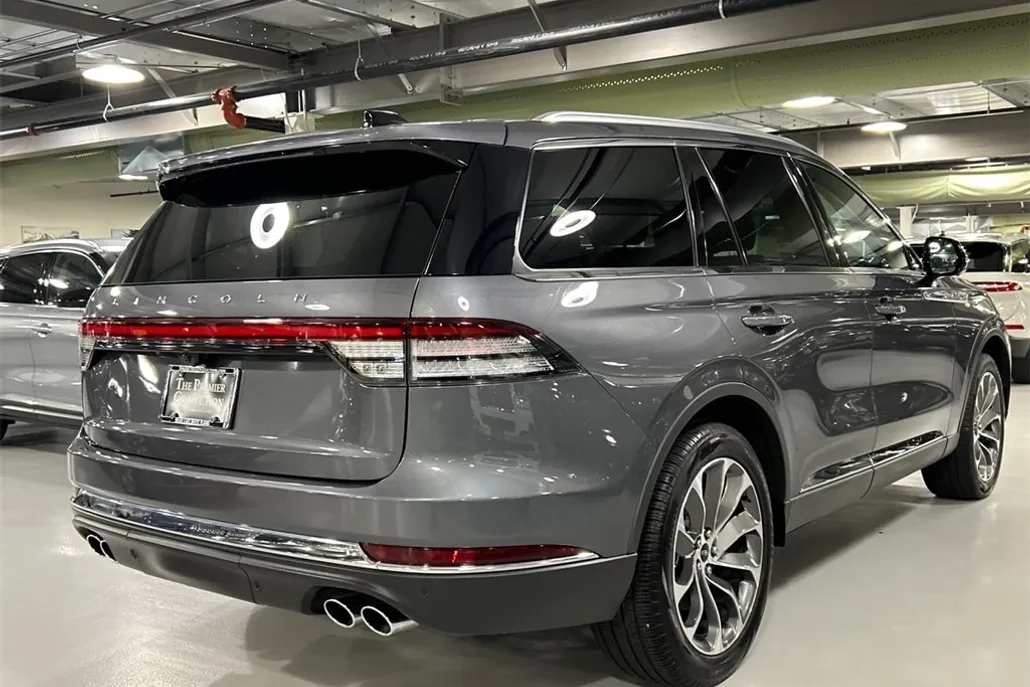 2025 Lincoln Aviator Reserve photo 1