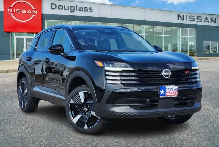 2025 Nissan Kicks SR photo 1