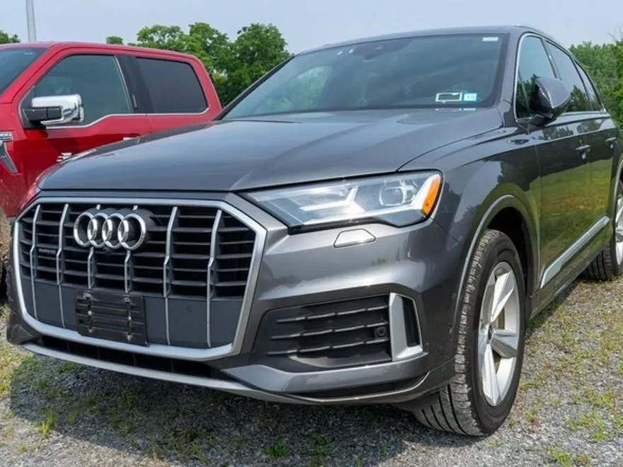 2021 Audi Q7 45 Premium Plus photo 1