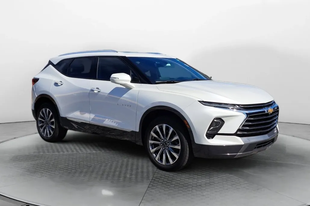 2024 Chevrolet Blazer Premier photo 1