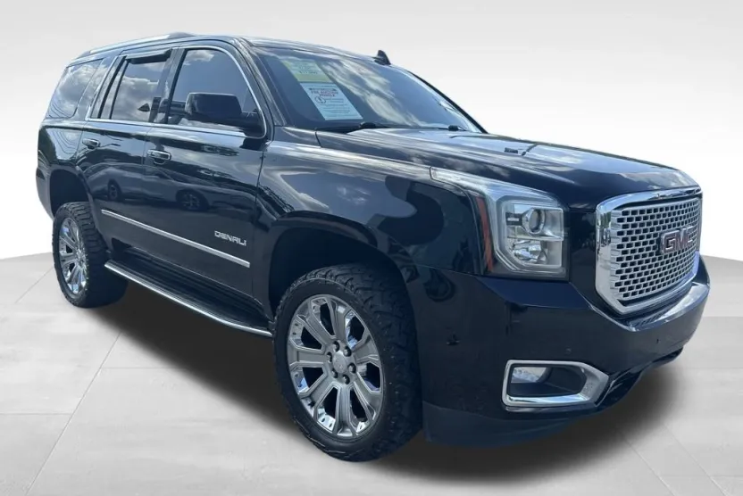 2017 Gmc Yukon Denali photo 1