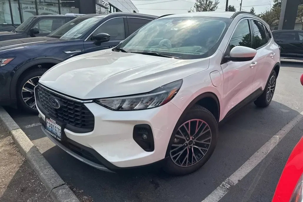 2024 Ford Escape Plug-In Hybrid Base photo 1
