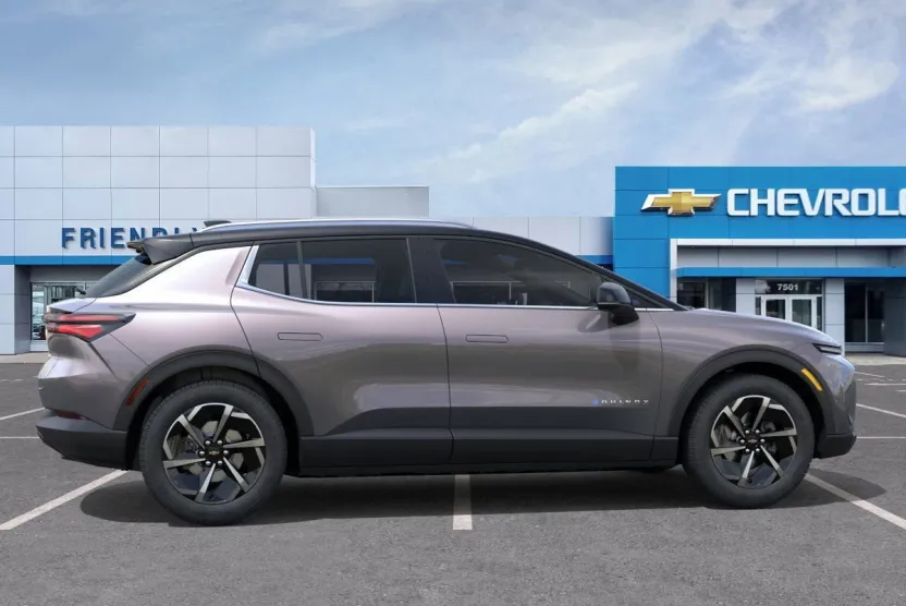 2026 Chevrolet Equinox EV 1LT photo 1