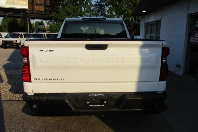 2020 Chevrolet Silverado 1500 photo 1