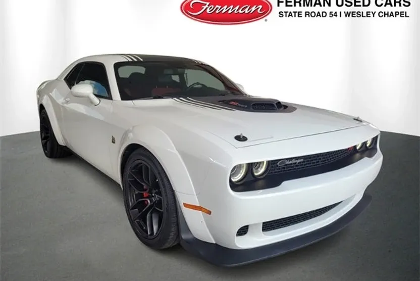 2022 Dodge Challenger R/T Scat Pack Widebody photo 1