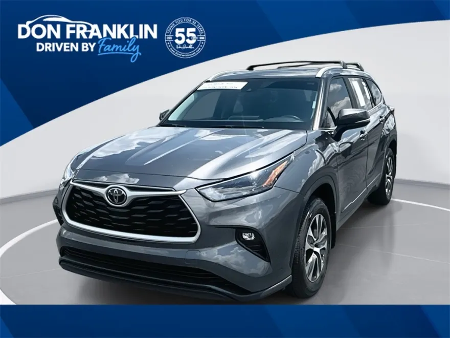 2023 Toyota Highlander L photo 1