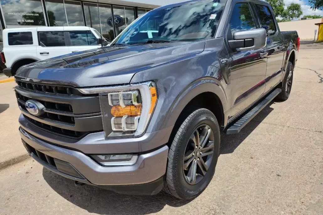 2022 Ford F-150 Lariat photo 1
