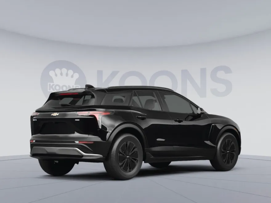 2025 Chevrolet Blazer 2LT photo 1