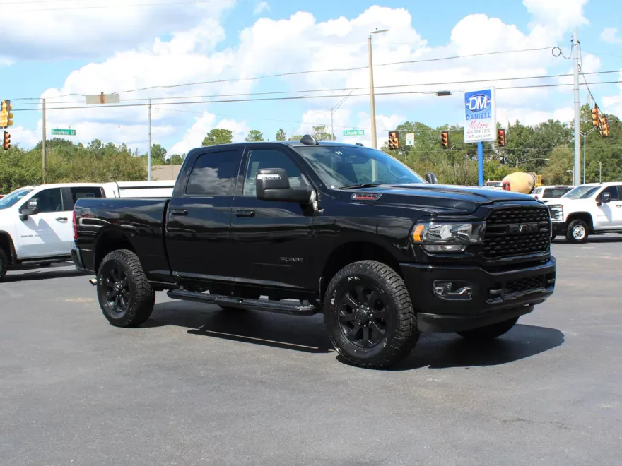 2024 Ram 2500 Big Horn photo 1