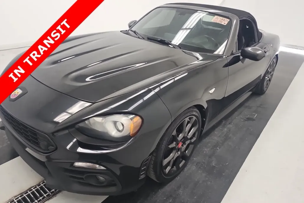 2018 Fiat 124 Spider Abarth photo 1
