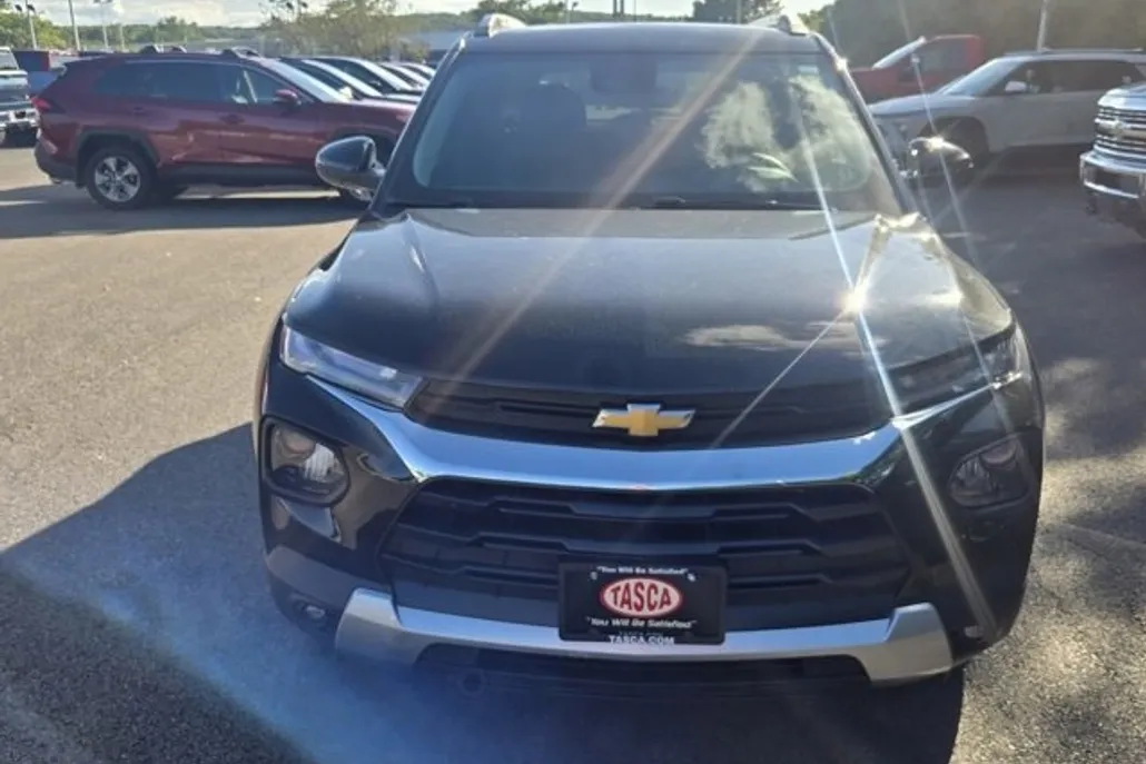 2023 Chevrolet Trailblazer LT photo 1