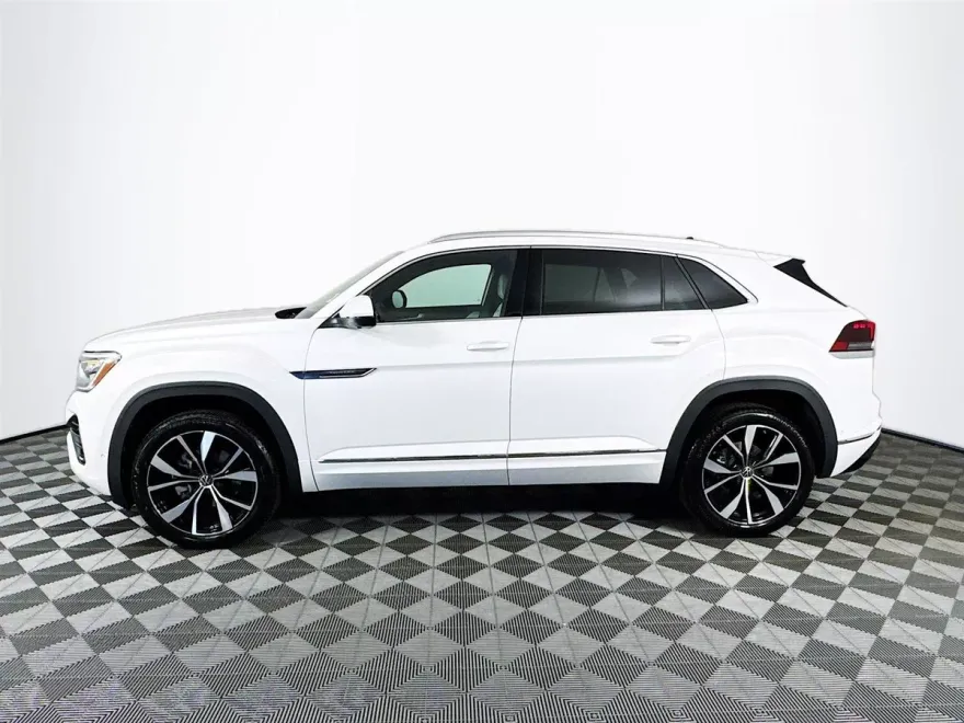 2025 Volkswagen Atlas Cross Sport SEL Premium R-Line photo 1