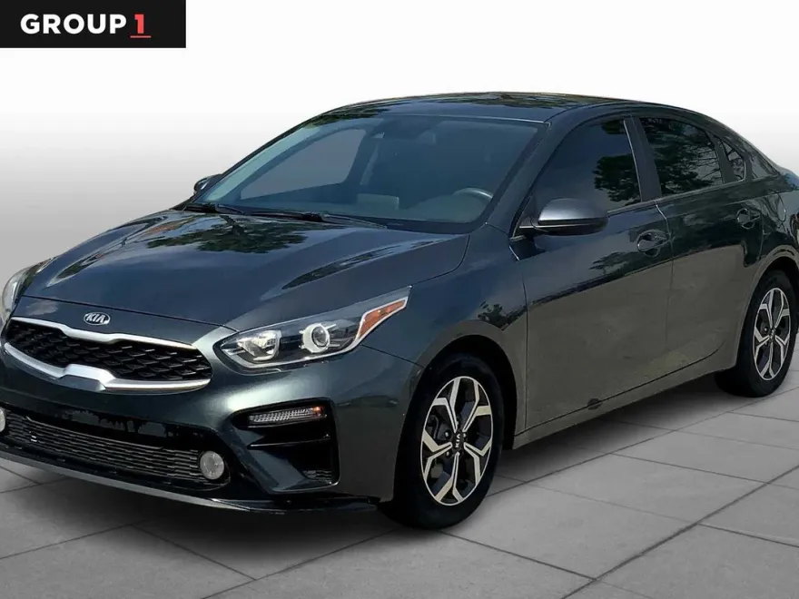 2021 Kia Forte LXS photo 1