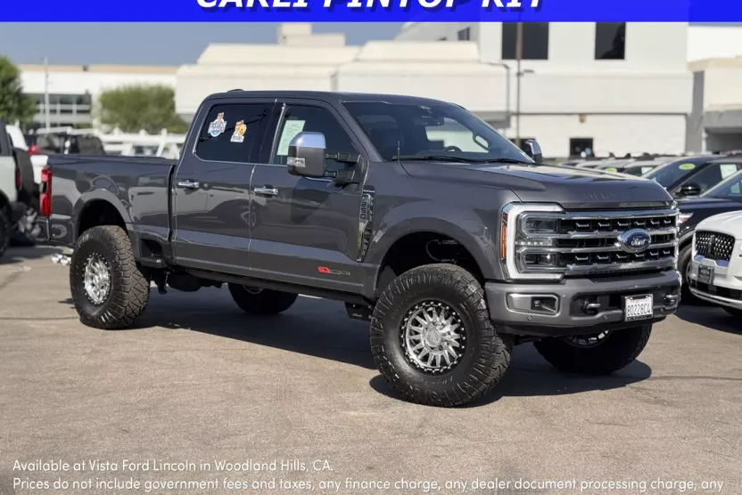 2024 Ford F-250 Platinum photo 1
