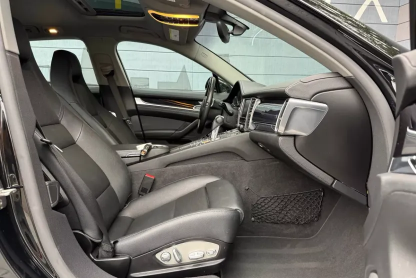 2016 Porsche Panamera S E-Hybrid photo 1