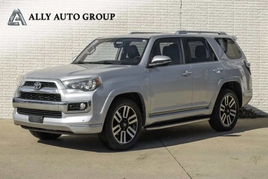 2016 Toyota Tundra Double Cab SR5 photo 1