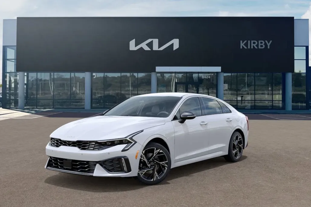 2025 Kia K5 GT-Line photo 1