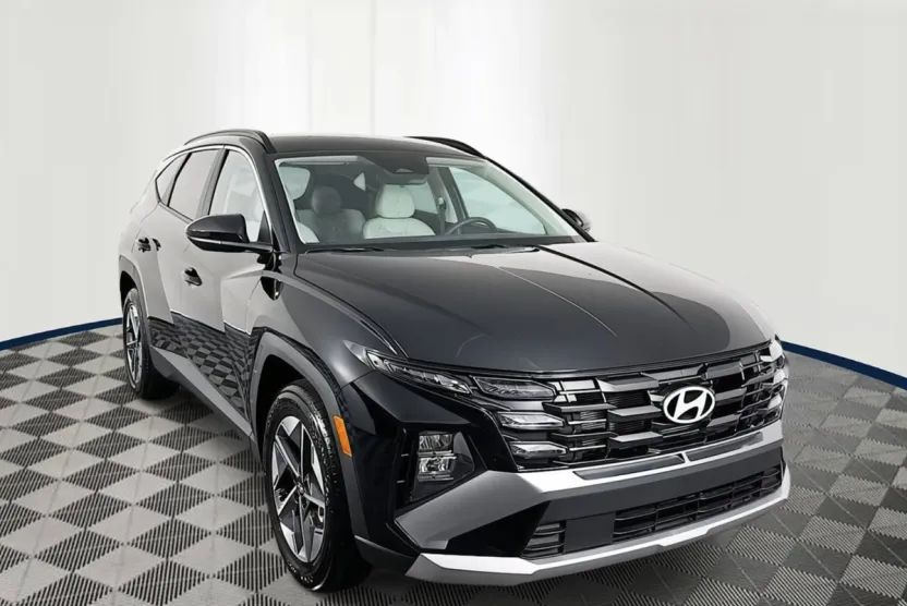 2025 Hyundai Tucson SEL photo 1