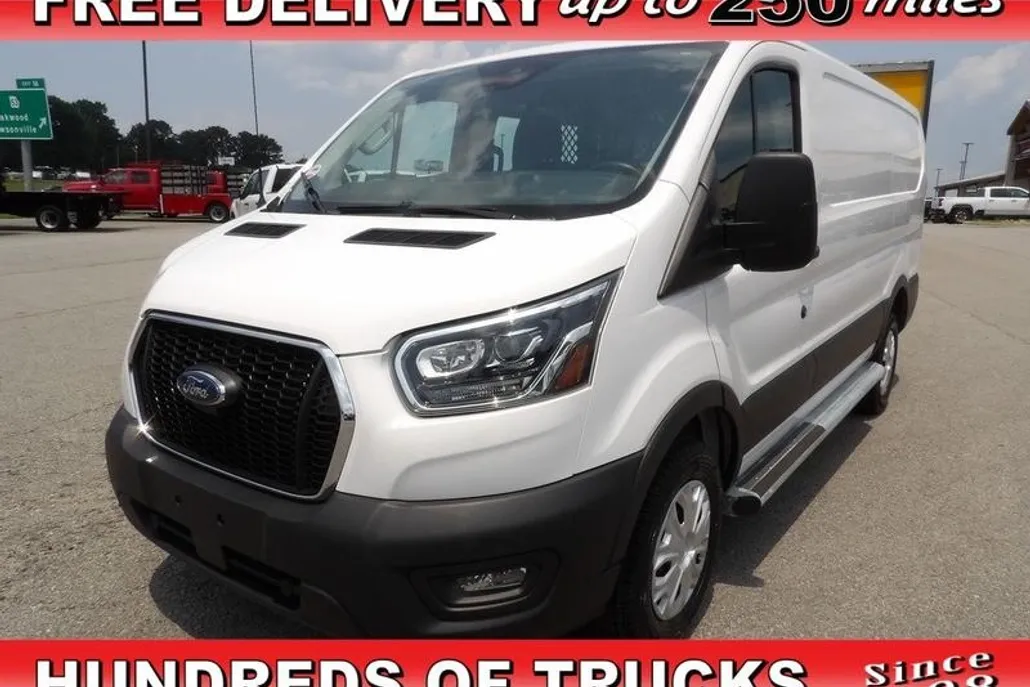 2023 Ford Transit photo 1