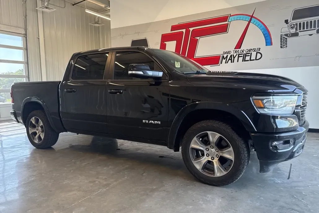 2022 Ram 1500 Laramie photo 1