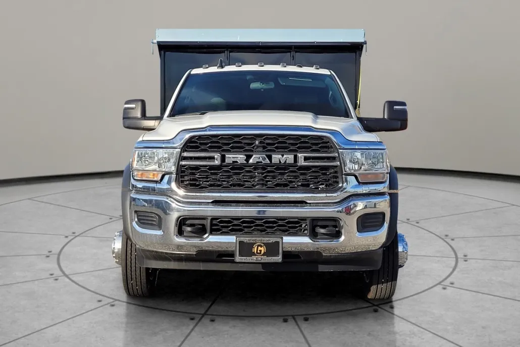 2024 Ram 5500 Tradesman photo 1